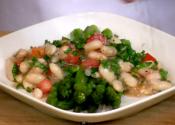Tender Asparagus Spears With Cannellini Bean Sauce 
