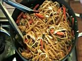 Thai Peanut Noodles With Chicken 