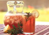 Thirst-quenching Sparkling Iced Tea 