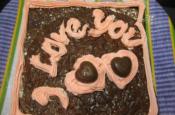 Valentine's Day Cupcakes And Brownie Cake With Attractive Toppings