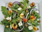 Salad With Sheep Cheese, Green Apple And Pistachios 