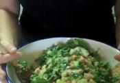 Quick Walnut And Vegetable Salad