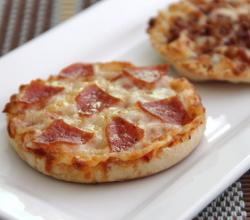 English Muffin Pizza