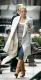 Kate Hudson Grabs Coffee