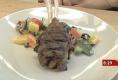 How To Make Lamb With Cucumber Tomato And Pepper Salad