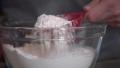How To Measure Flour