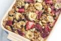 Baked Oatmeal with Strawberries, Banana and Chocolate