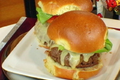 How To Make Cheeseburger With Clam And Pig Stew And Onions Fondue