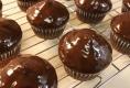 Simple Chocolate Cupcakes with Ganache Frosting