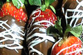 How To Make Infused Chocolate Covered Strawberries (injected With Moscato)
