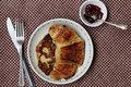 How To Make Delicious Croissant French Toasts