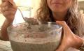 How To Make Detoxifying Raw Chia Pudding