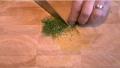 How To Chop Dill