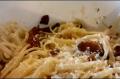 How To Make Garlic And Bacon Tossed Pasta