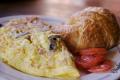 How To Make Cheese And Tomato Omelette