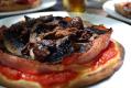 How To Make Tomato Anchovy Pizza