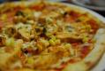 How To Make Tomato And Oregano Pizza