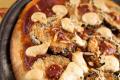 How To Make Traditional Pizza
