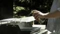 How To Avoid Food Residue On Barbecue: Tips