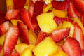 How To Make Organic Mango And Strawberry Salad