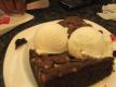 Walnut Brownie With Vanila Ice Cream