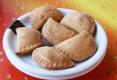 Dumplings Stuffed With Tuna And Tomato Sauce With Boiled Egg