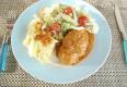 Mashed Potatoes With Chicken In White Wine Sauce