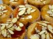 Sliced ​​almonds Sprinkled Cupcakes