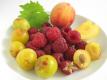 Sommerlicher Obstteller