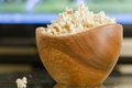 How to Make Popcorn on the Stovetop
