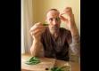 Quick 'n' Easy Kitchen Tip To Prep Snowpeas