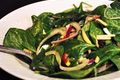 How To Make Quick Spinach And Strawberry Salad