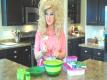 Dee W. Ieye Demos Tupperware Smart Steamer