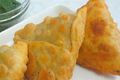 How To Make Paneer And Cauliflower Samosa With Crispy Layer