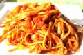 Spaghetti with Piquant Tomato Sauce