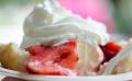 How To Make Strawberry Sundaes