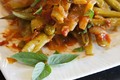 How To Make Tomatoey Garlicky Green Beans