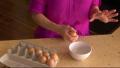 Trick to Crack an Egg Using One Hand