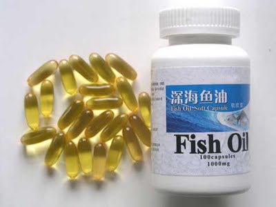 Fish oil capsules for migraine
