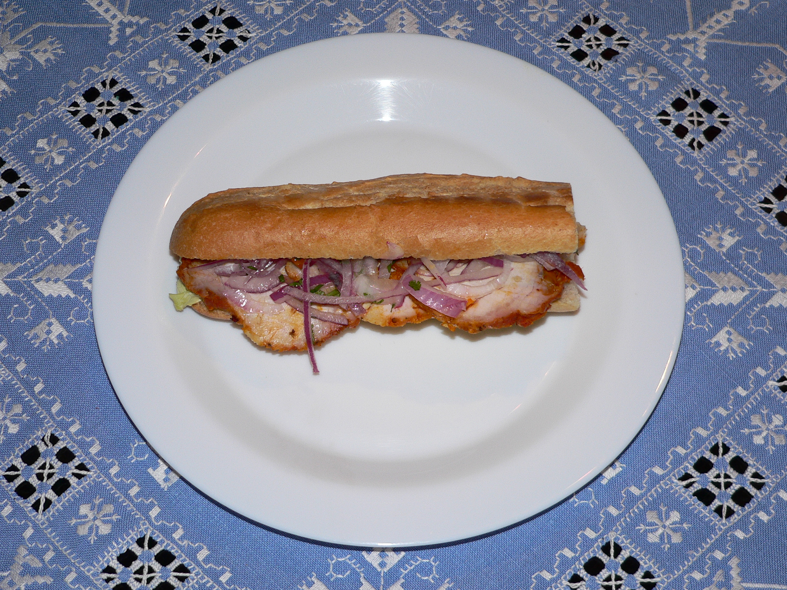 How To Eat Butifarra