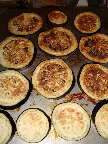 Making holes in eggplant pieces while baking eggplant