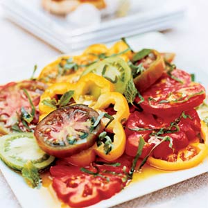 Fresh tomatoes can be eaten by including them in salads