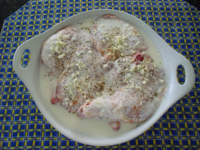 Process of seasoning chicken in buttermilk