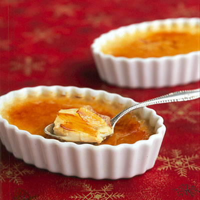 A delicious-looking International Dessert Creme Brulee A delicious-looking International Dessert Creme Brulee