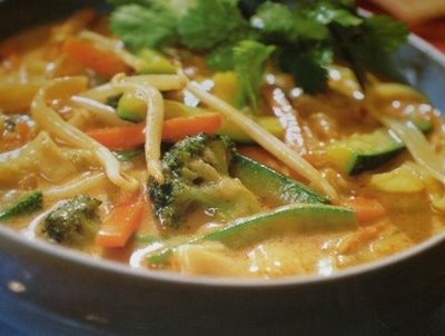 eating-Kuai-Tiao-Nam