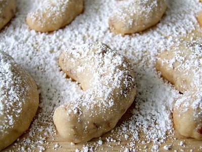 Learning how to make Mexican wedding cookies Recipe 2 Nutty cookies