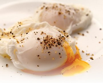 Poached eggs are also known as “sunny sides up”
