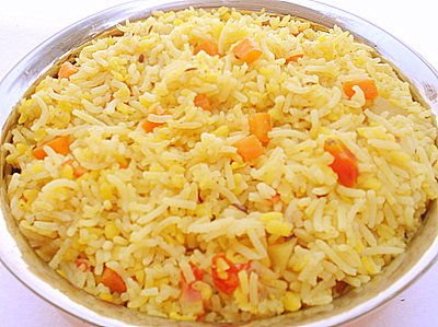 Kichiri can be eaten in many different varieties with vegetables.