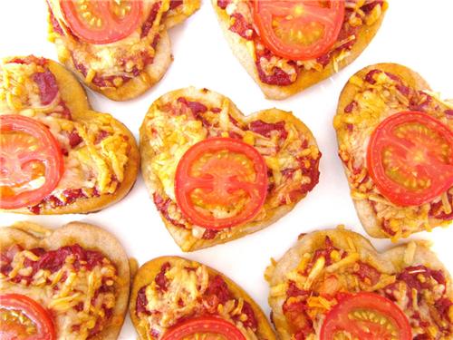 Tomato tarts are not only healthy but tasty too