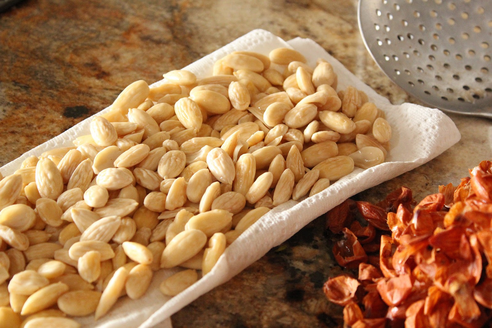 Blanching almonds at home is easy. Blanched almonds 2